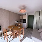 Avec Terrasse, Acces Rapide Et Parking Prive - Du Roi - Fr-1-250-179 Apartament *