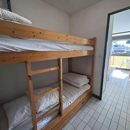 Appartement Avec Terrasse, Accès Rapide Et Parking Privé - Du Roi - Fr-1-250-179 *